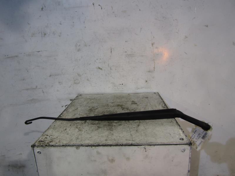 Bras essuie glace avant droit