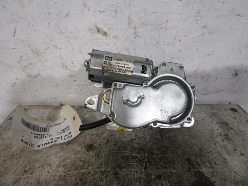 Moteur essuie glace arriere