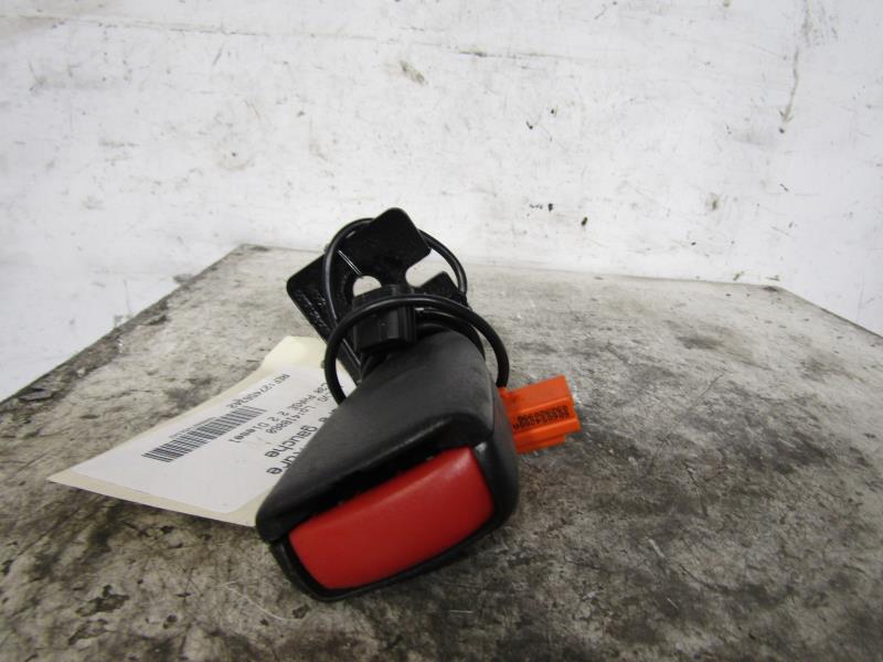 Attache ceinture arriere gauche