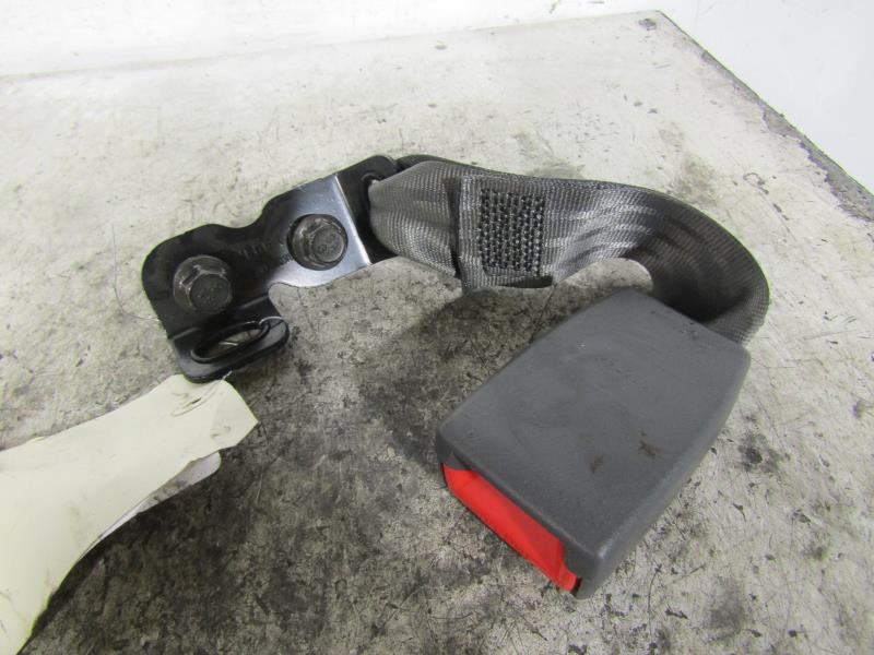 Attache ceinture arriere gauche