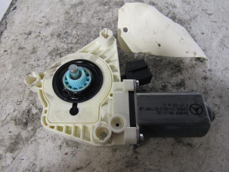 Moteur leve vitre arriere droit