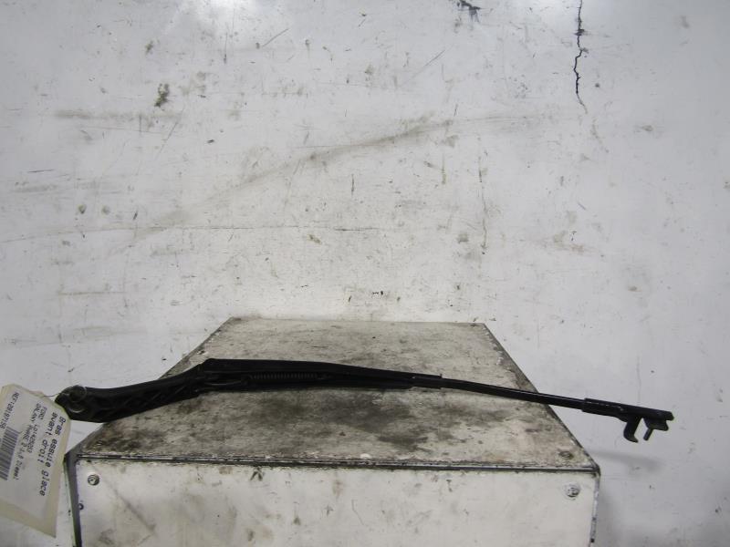Bras essuie glace avant droit