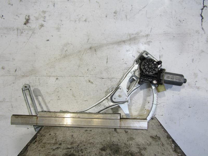 Leve vitre electrique avant droit