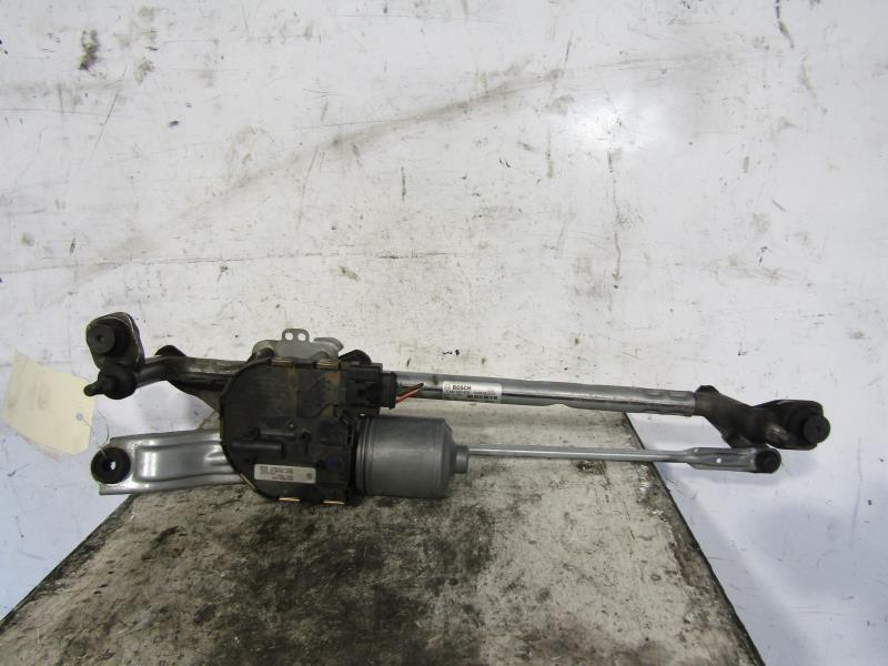 Moteur essuie glace avant
