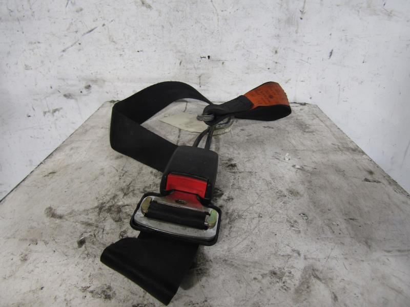 Attache ceinture arriere gauche