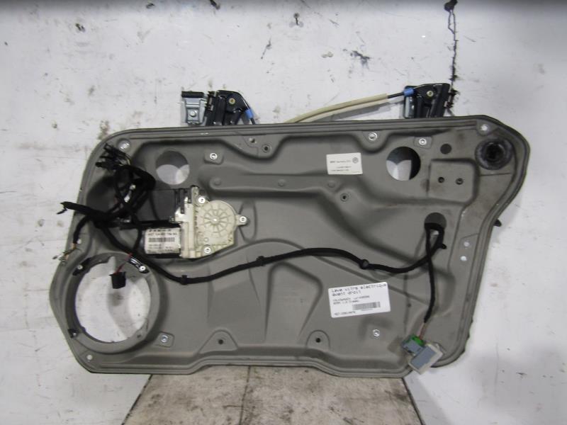 Leve vitre electrique avant droit
