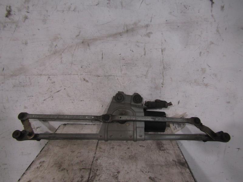 Moteur essuie glace avant