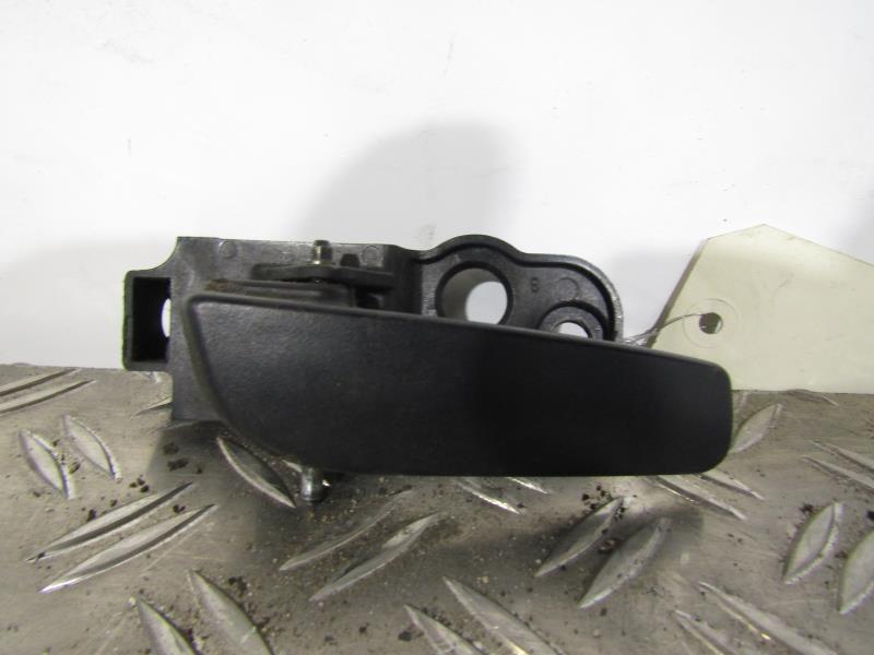 Poignee interieur avant gauche