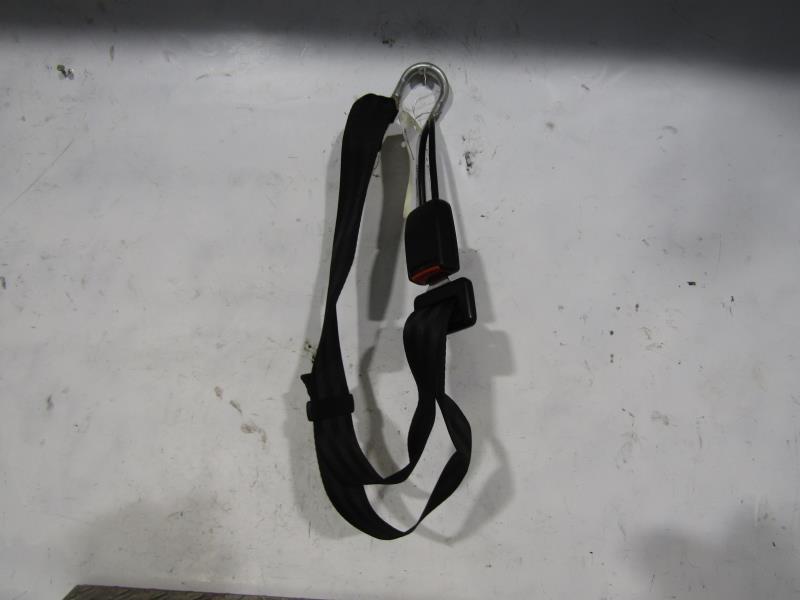 Attache ceinture arriere gauche