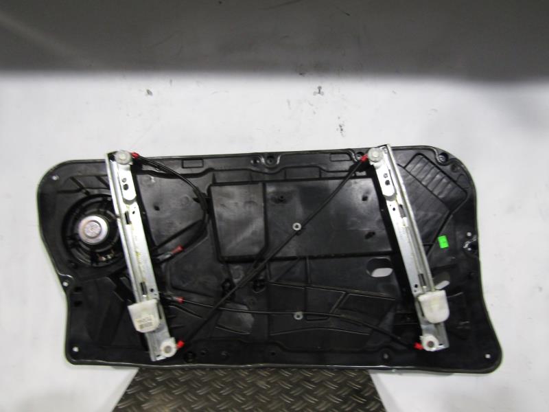 Leve vitre electrique avant droit