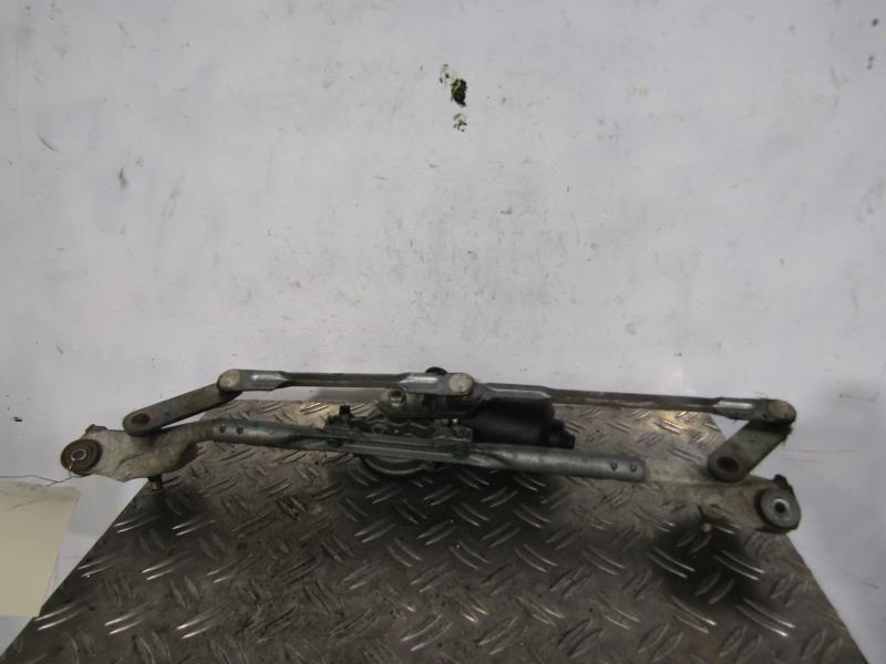 Moteur essuie glace avant