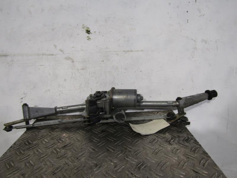 Moteur essuie glace avant