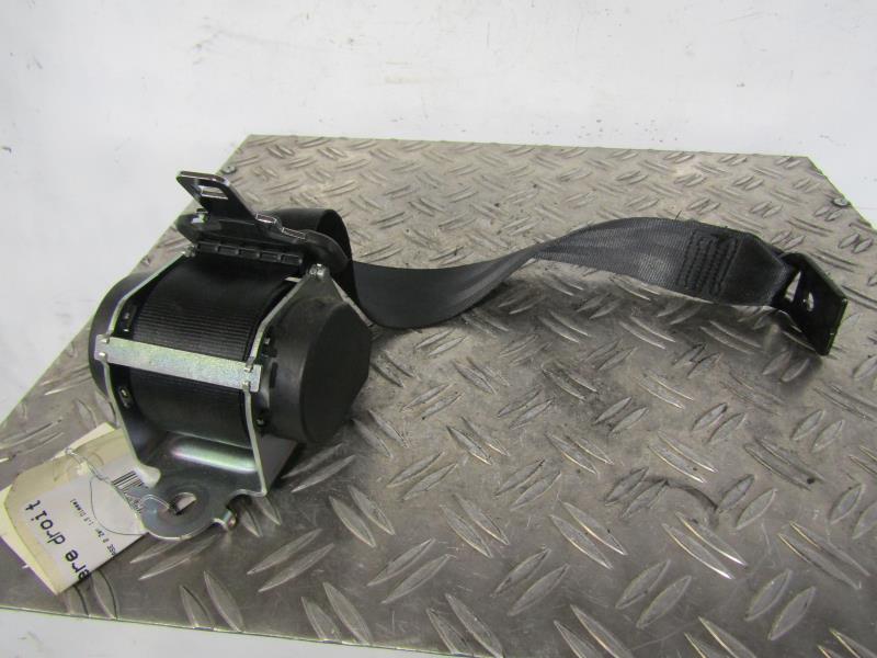Ceinture arriere droit