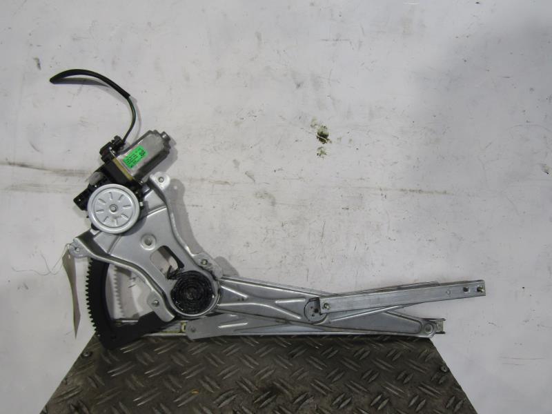 Leve vitre electrique avant droit
