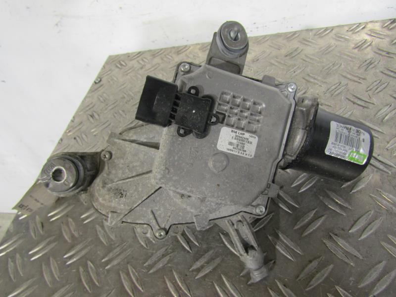 Moteur essuie glace avant droit