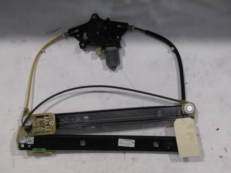 Leve vitre electrique avant droit