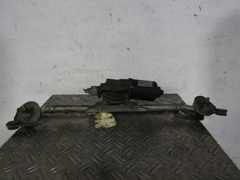 Moteur essuie glace avant