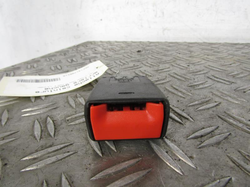 Attache ceinture arriere gauche