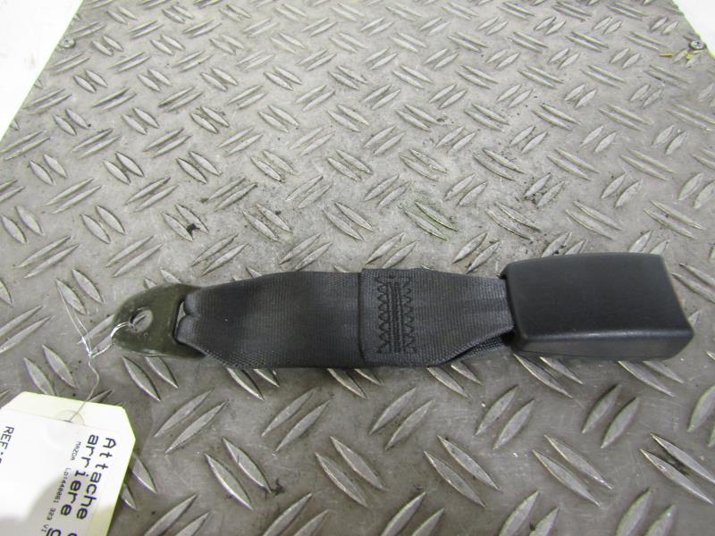 Attache ceinture arriere gauche