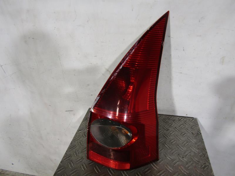 Fanale posteriore principale destro (luci)