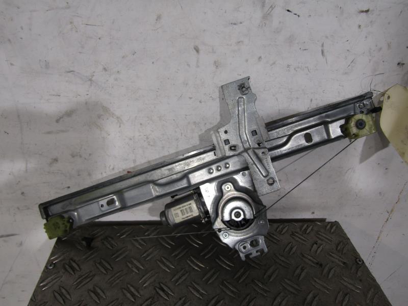 Leve vitre electrique avant droit