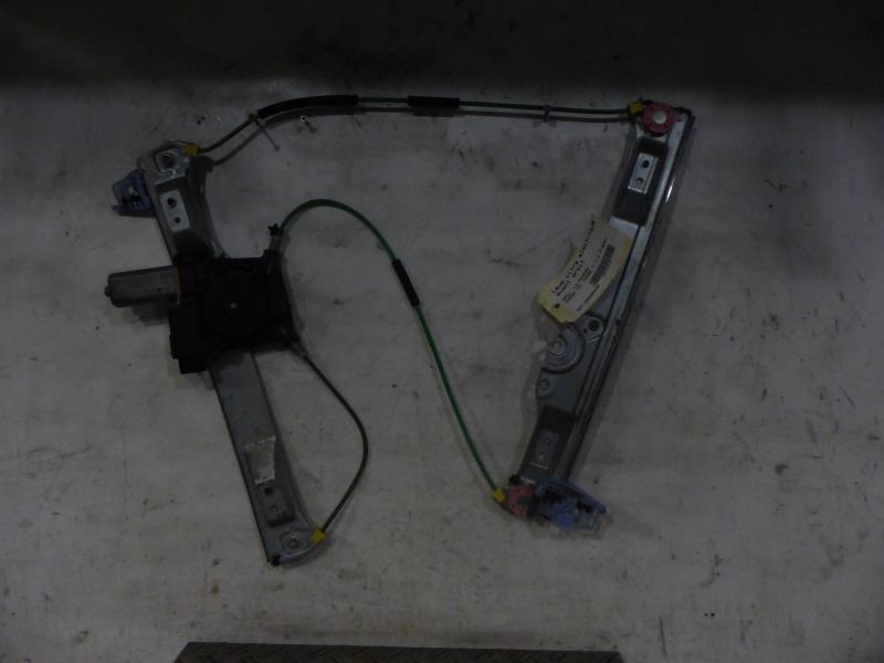 Leve vitre electrique avant droit