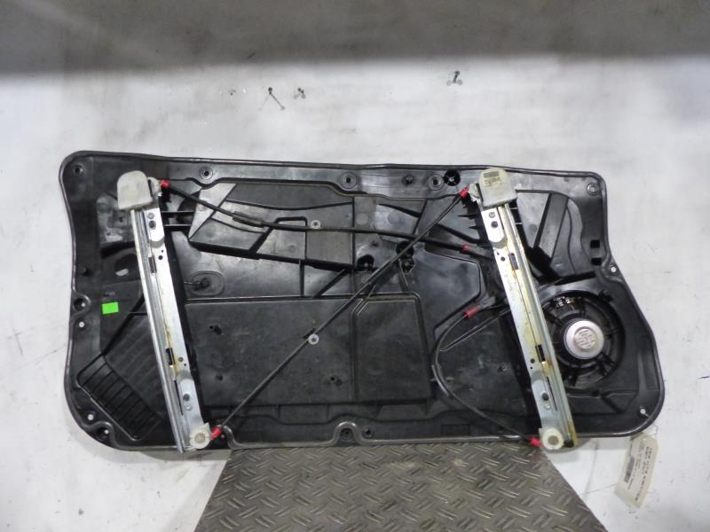 Leve vitre electrique avant droit