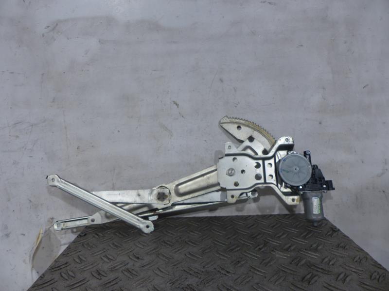 Leve vitre electrique avant droit