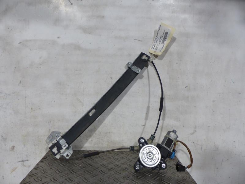 Leve vitre electrique avant droit