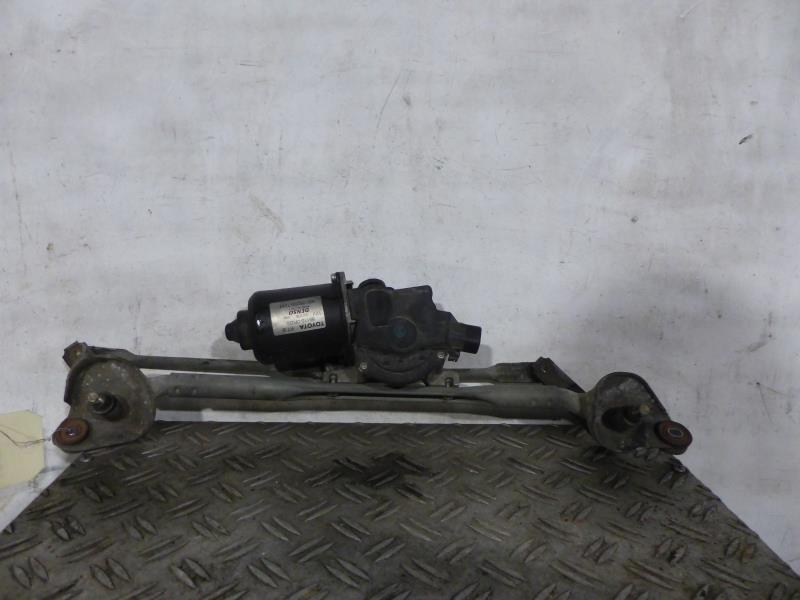 Moteur essuie glace avant