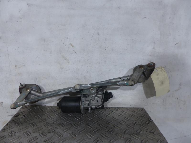 Moteur essuie glace avant