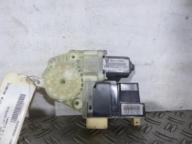 Moteur leve vitre avant droit