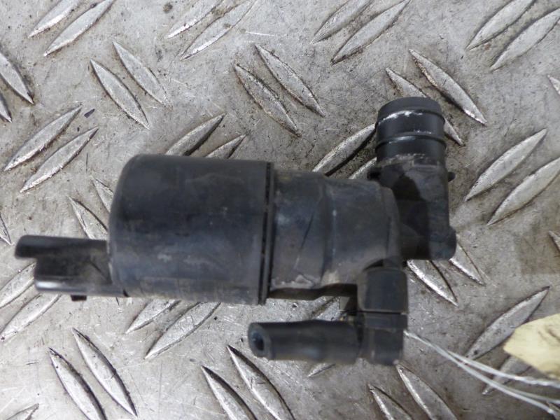 Pompe lave glace avant