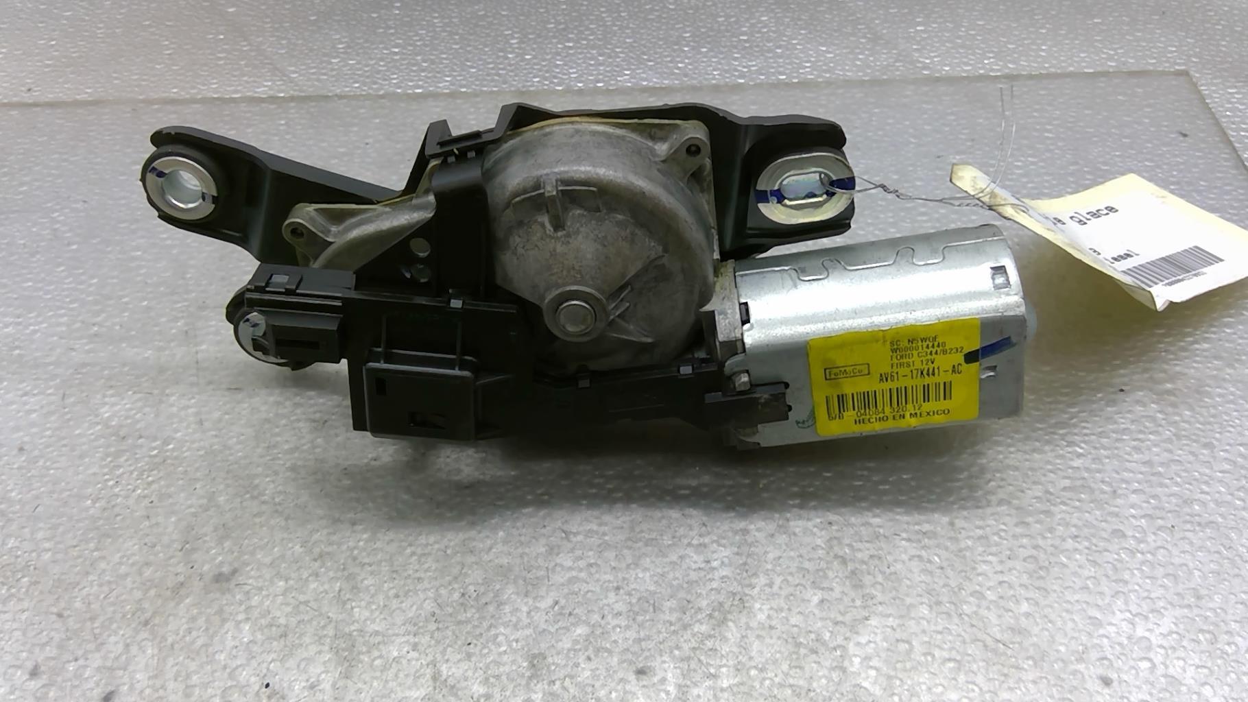 Moteur essuie glace arriere