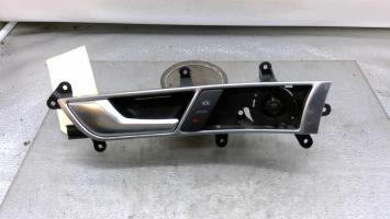 Poignee interieur avant gauche