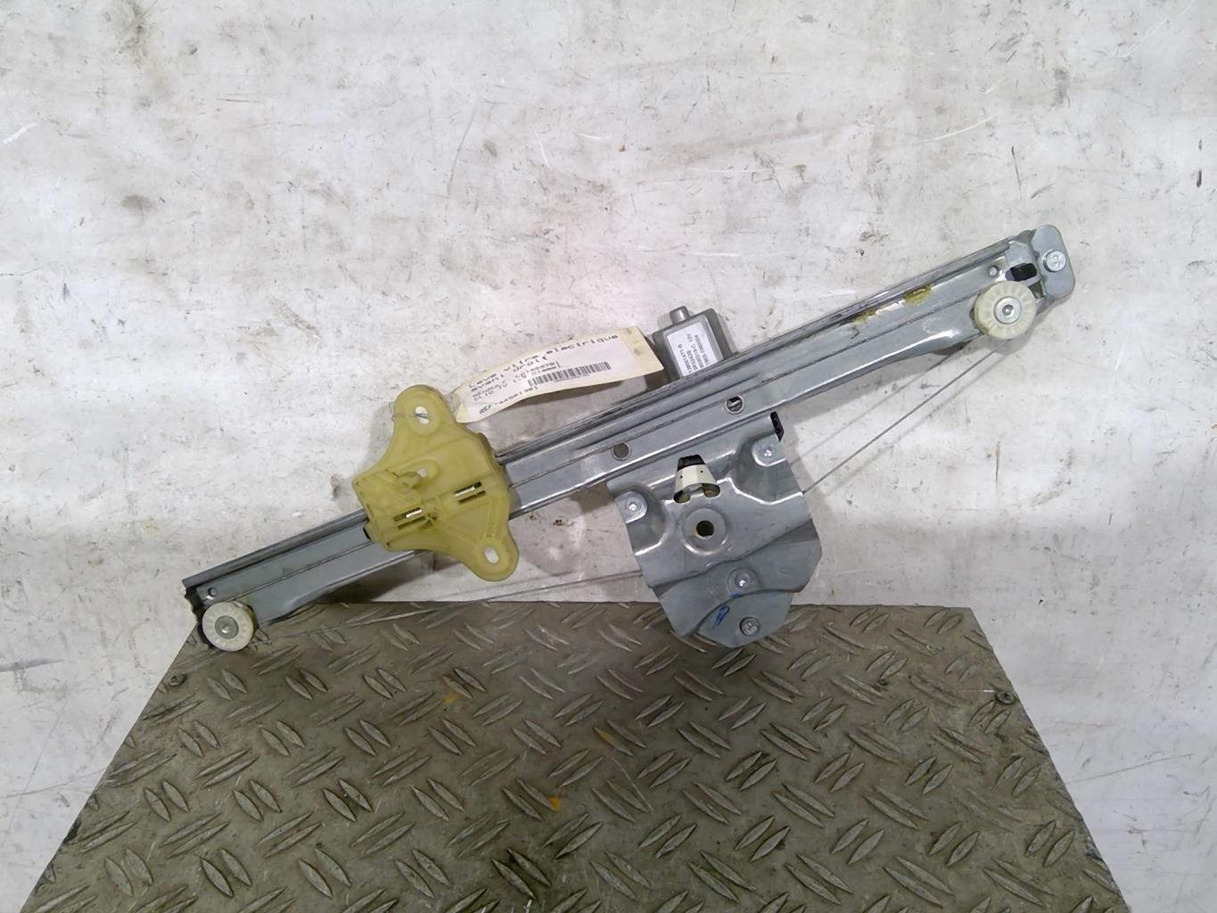 Leve vitre electrique avant droit