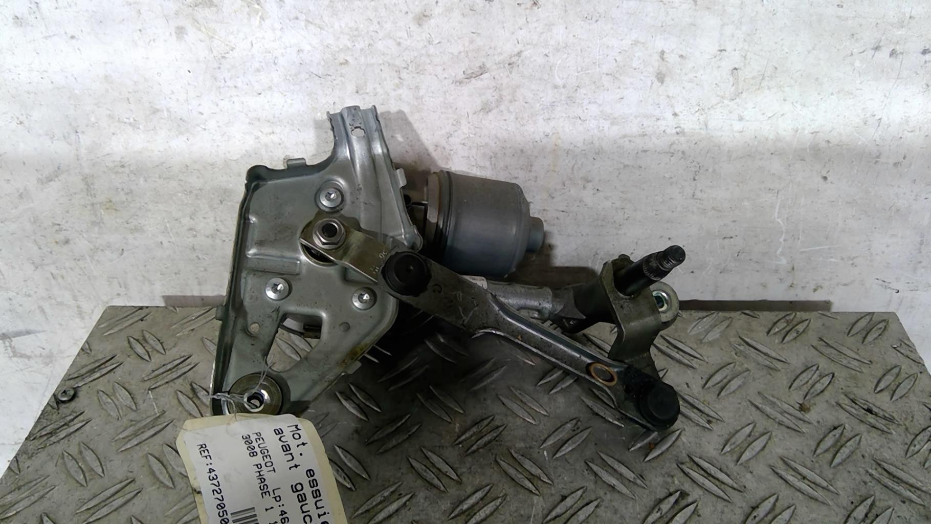 Moteur essuie glace avant gauche