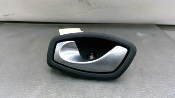 Poignee interieur avant gauche