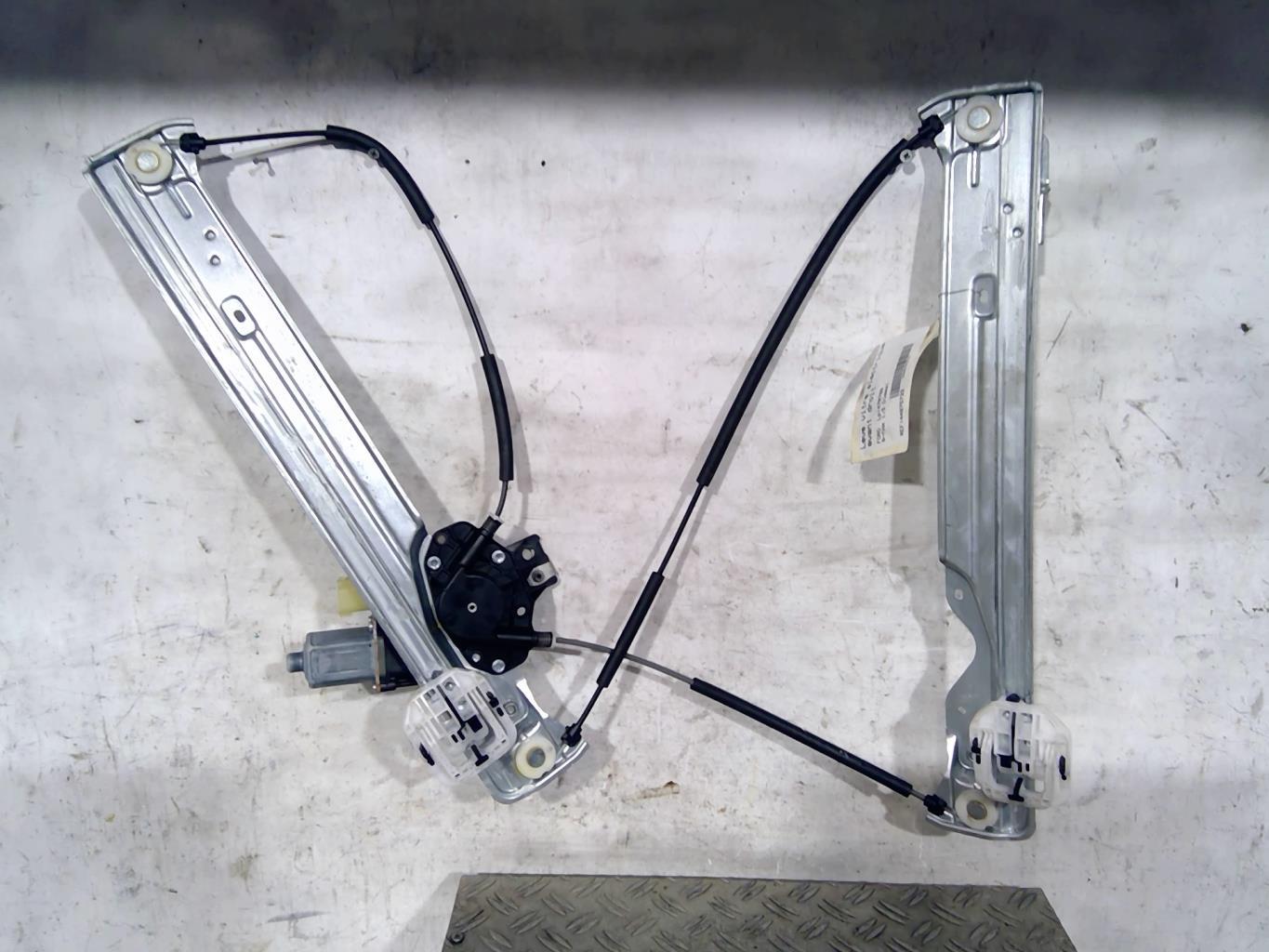 Leve vitre electrique avant droit