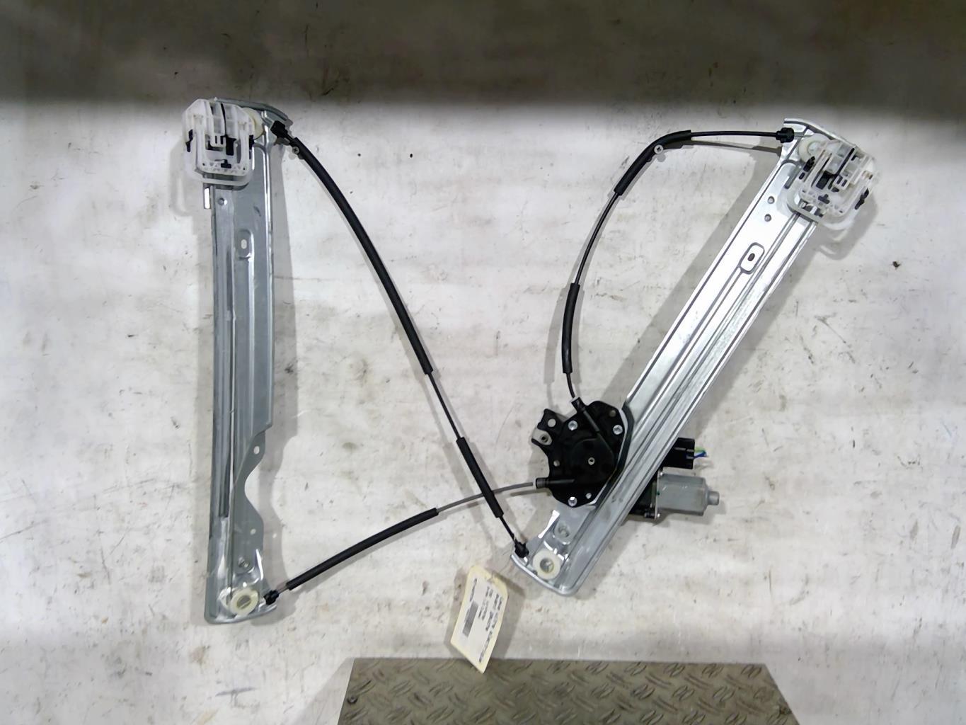 Leve vitre electrique avant gauche