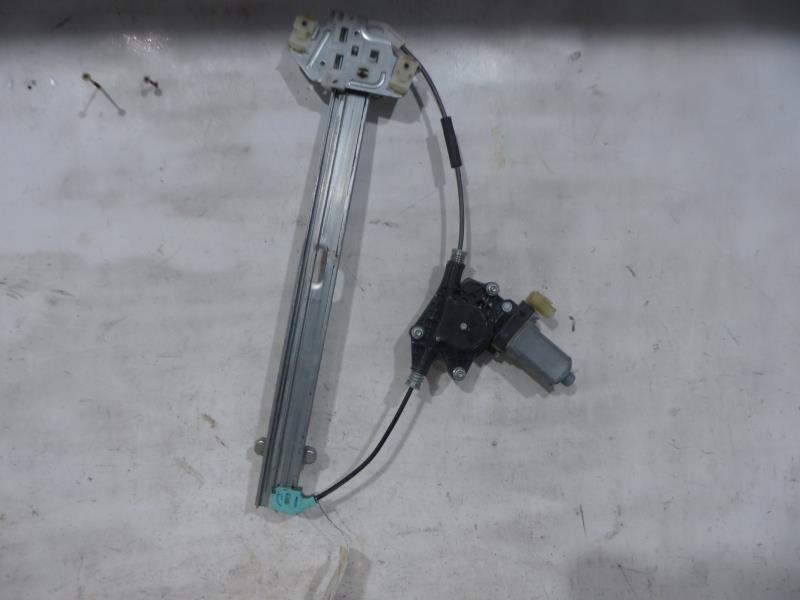 Leve vitre electrique avant droit