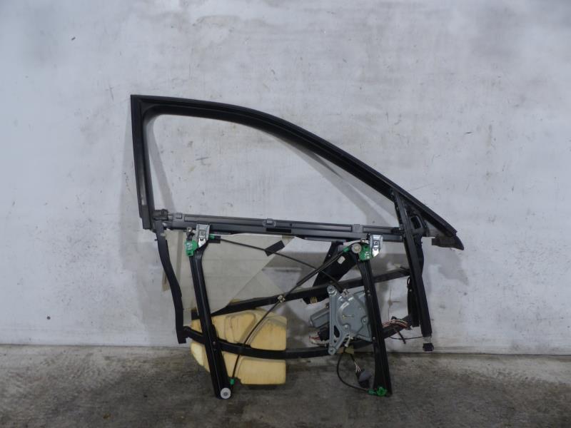 Leve vitre electrique avant droit