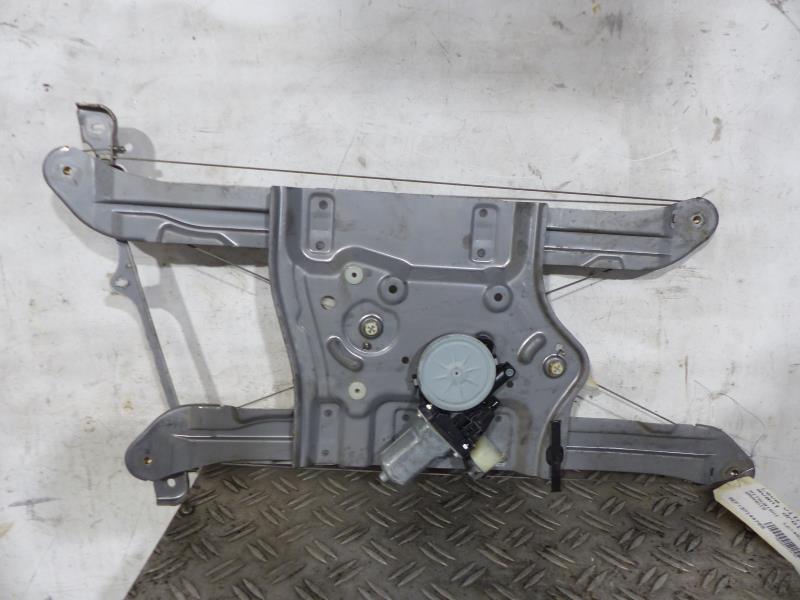 Leve vitre electrique avant droit