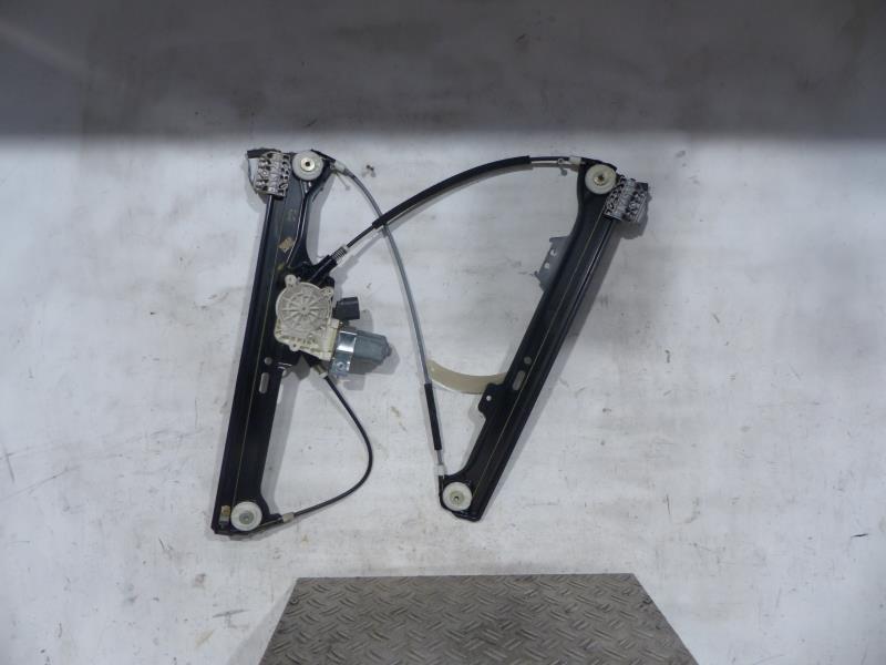 Leve vitre electrique avant gauche