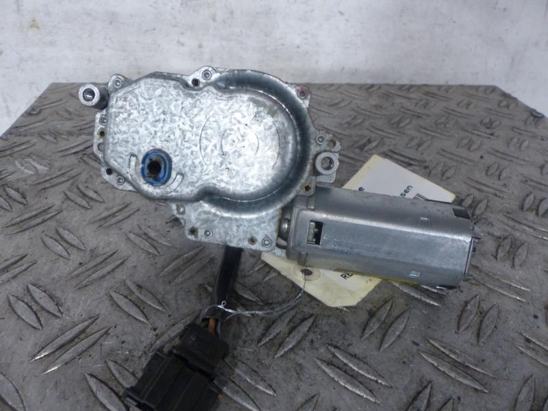 Moteur essuie glace arriere