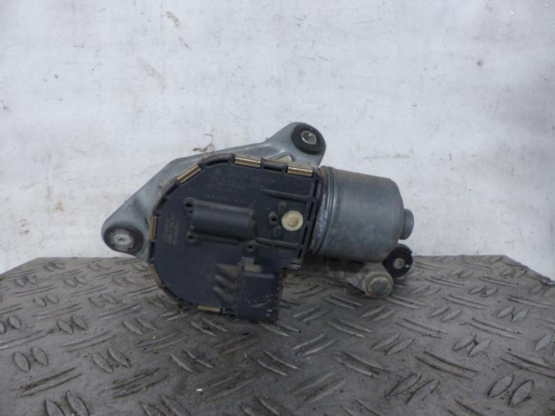 Moteur essuie glace avant droit