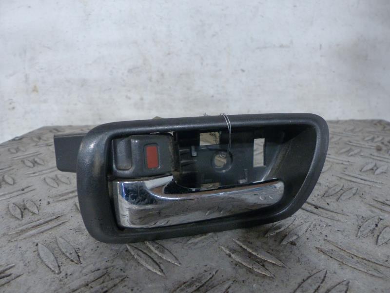 Poignee interieur avant gauche