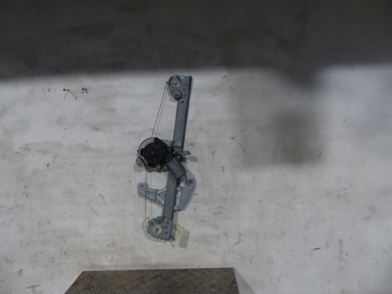 Leve vitre electrique avant droit