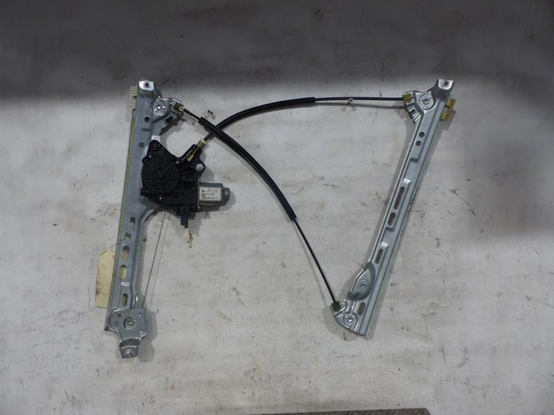 Leve vitre electrique avant droit