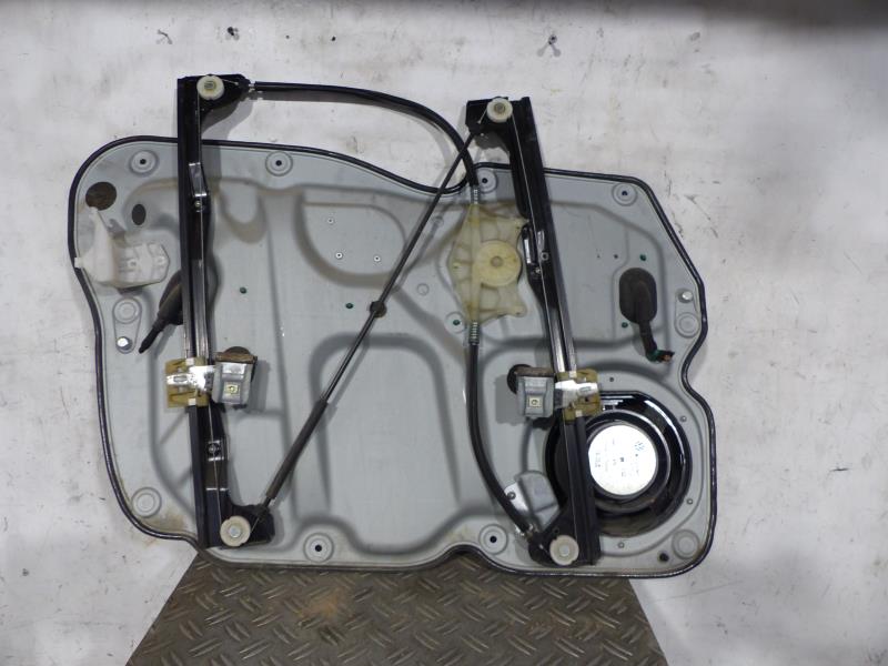 Leve vitre electrique avant droit